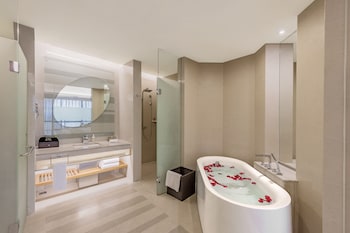 shenzhen huaqiang plaza hotel