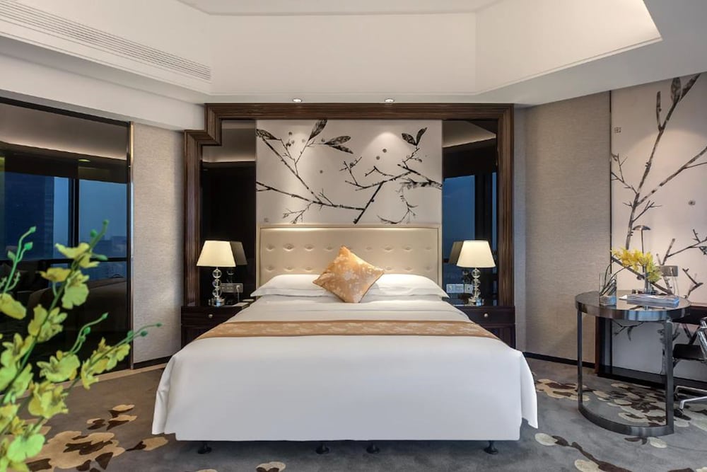 shenzhen huaqiang plaza hotel