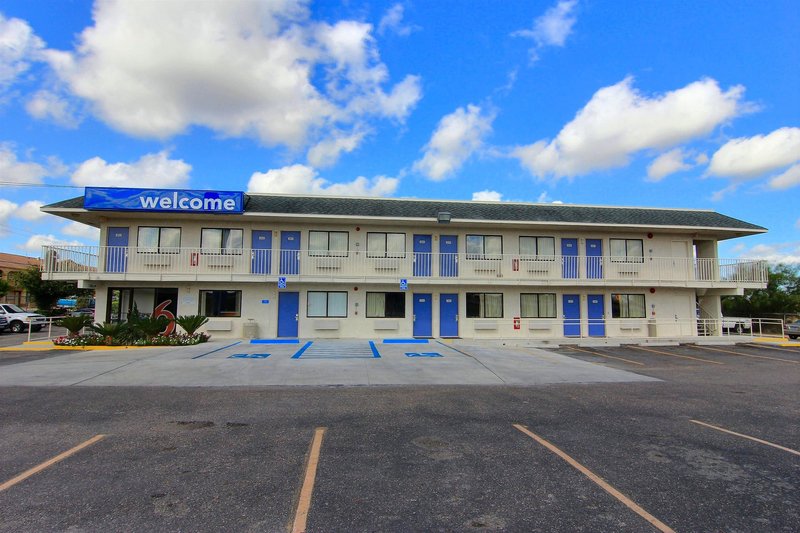 motel 6 kingsville tx