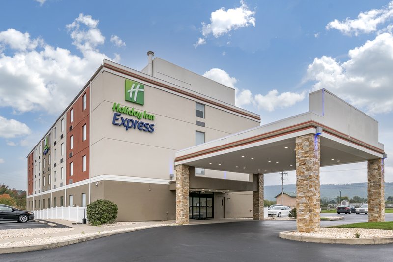 Holiday Inn Express Jonestown - Ft. Indiantown Gap