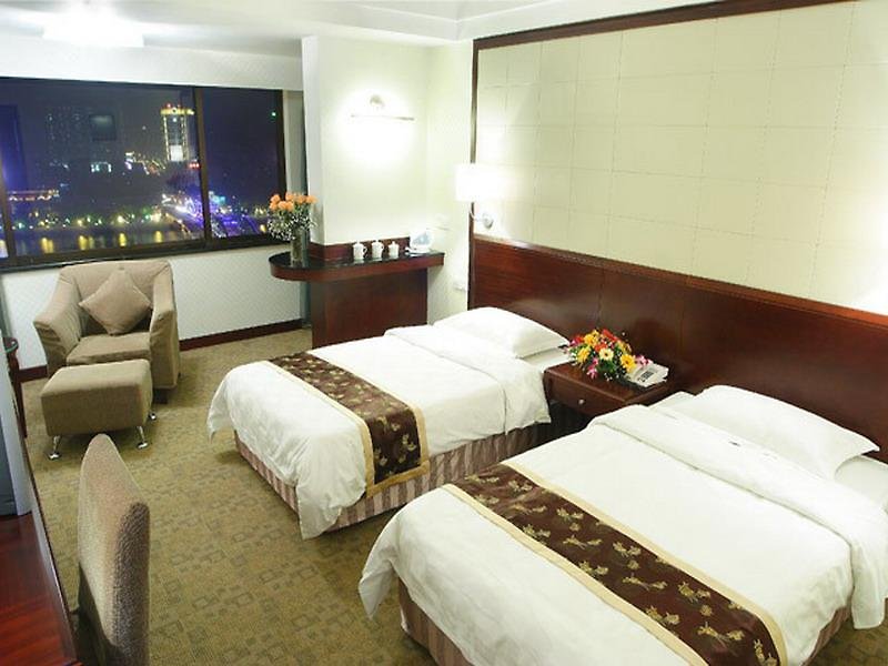 guangzhou hotel canton fair free shuttle bus