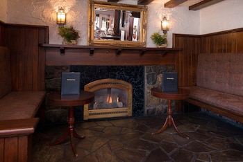 The Red Coach Inn,Niagara County>>New York,3 star