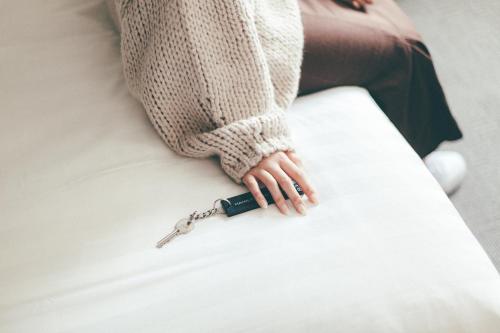 hamilton hotel black