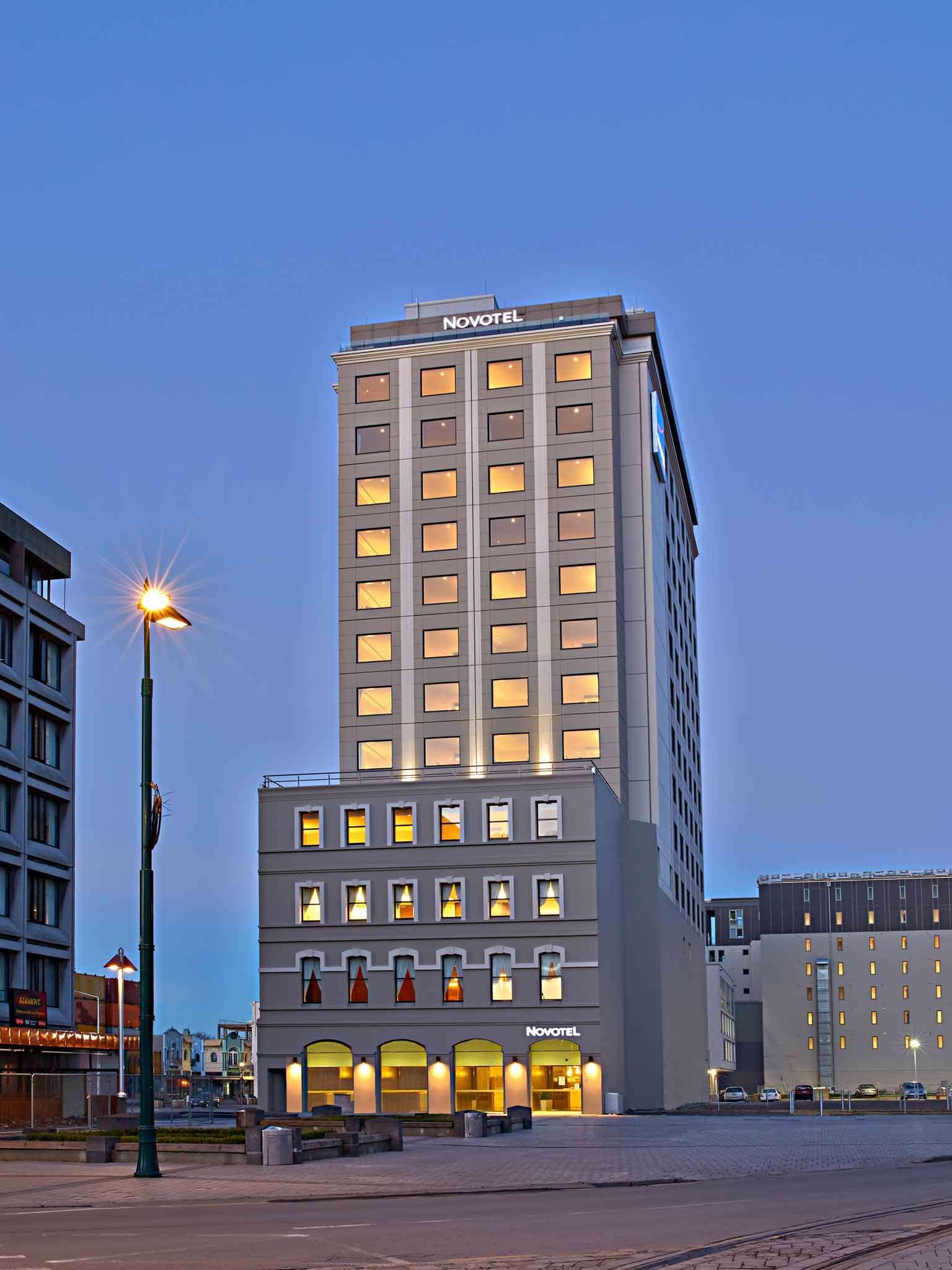 novotel christchurch cathedral square
