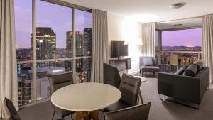 oaks brisbane festival suites