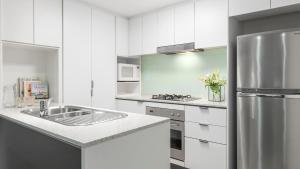 oaks brisbane festival suites