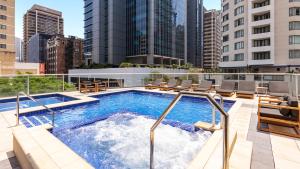 oaks brisbane festival suites