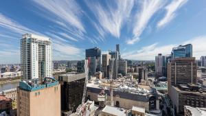 oaks brisbane festival suites