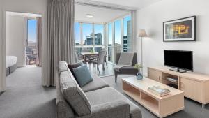 Oaks Brisbane Festival Suites,Brisbane City>>Brisbane,4 star