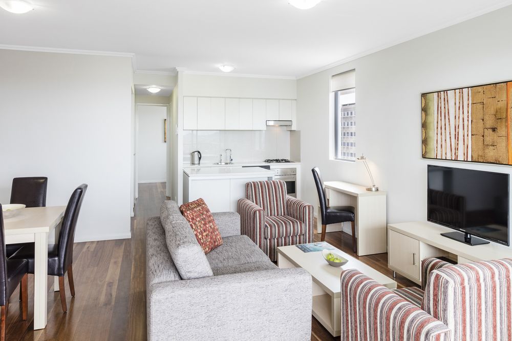 oaks brisbane on margaret suites