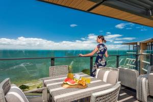 oaks redcliffe mon komo suites