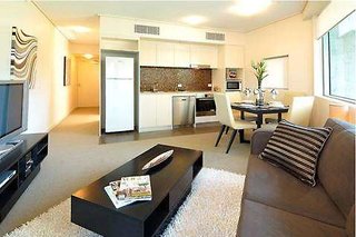 Evolution Apartments,Oxenford>>Brisbane,5 star