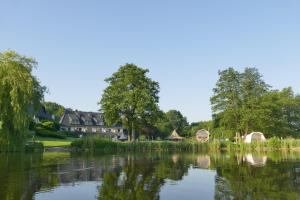 Seehotel Topferhaus,On A Lake,4 star