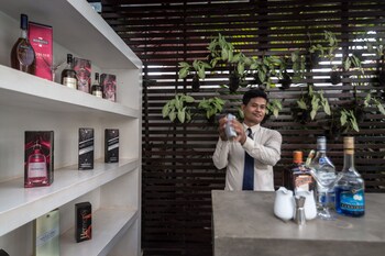 kingdom angkor hotel