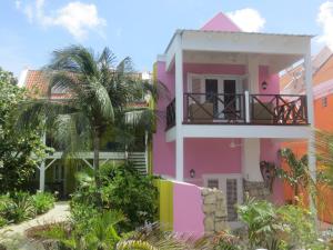 scuba lodge and ocean suites