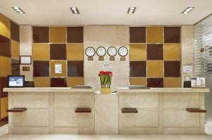 Golden Tulip Sharjah,Sharjah>>Dubai,4 star