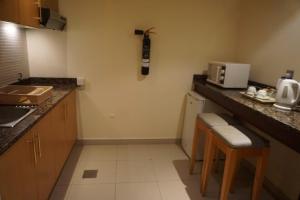 Golden Tulip Sharjah,Sharjah>>Dubai,4 star