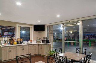 super 8 by wyndham pensacola nas area