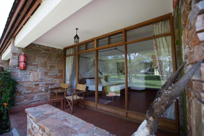 muthu keekorok lodge maasai mara narok