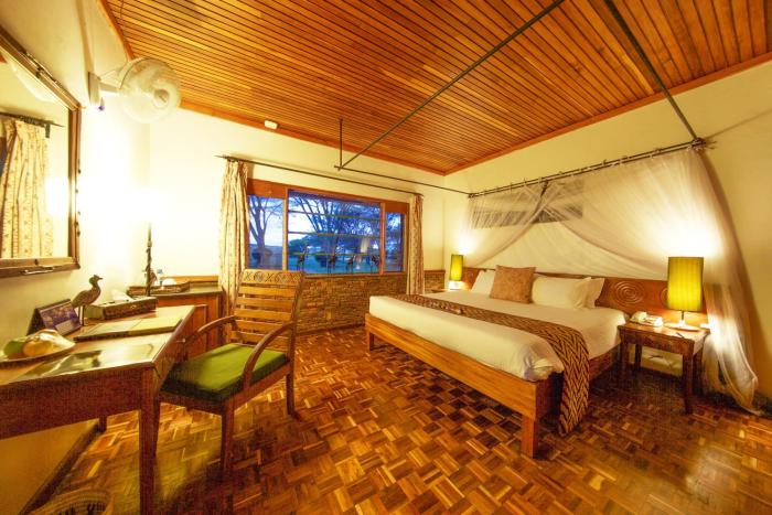 muthu keekorok lodge maasai mara narok