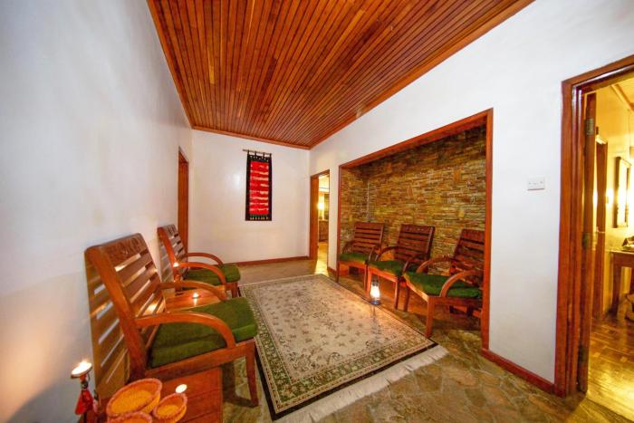 muthu keekorok lodge maasai mara narok