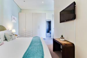 the one 8 hotel