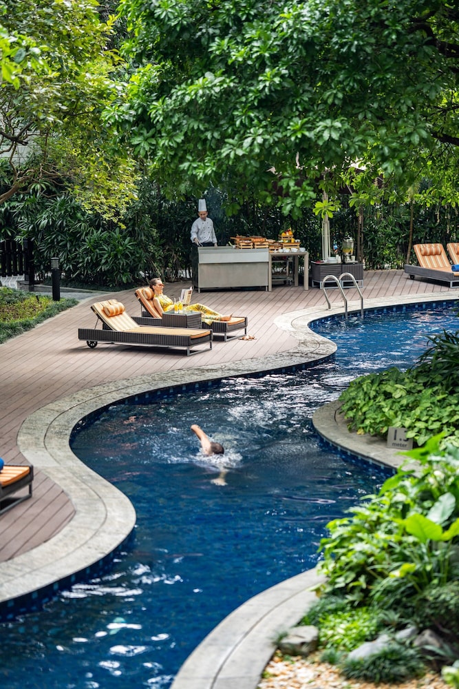 fraser suites hanoi