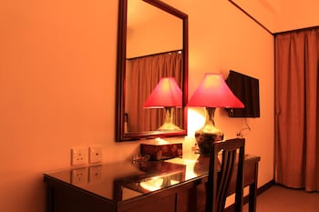 capital garden hotel