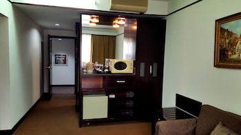 capital garden hotel