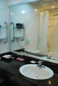 capital garden hotel