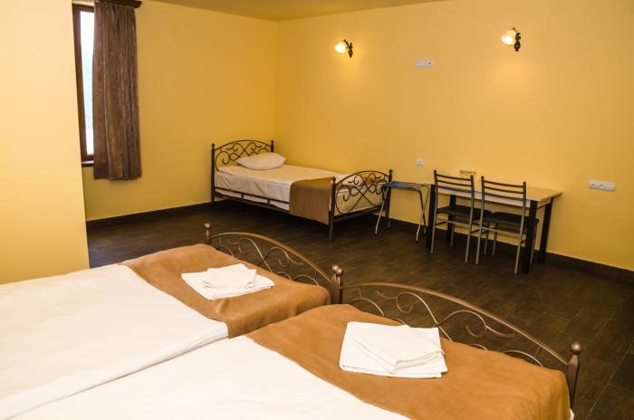 yeghevnut hotel