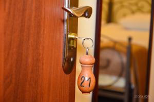 yeghevnut hotel