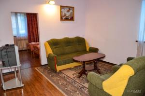 yeghevnut hotel