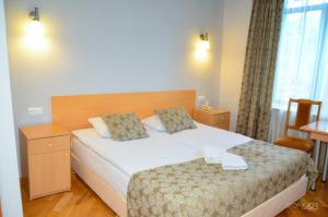 yeghevnut hotel