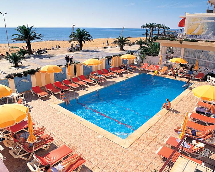 dom jose beach hotel