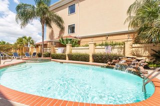 Days Inn & Suites By Wyndham Houston Hobby Airport,South Houston>>Downtown Houston,3 star