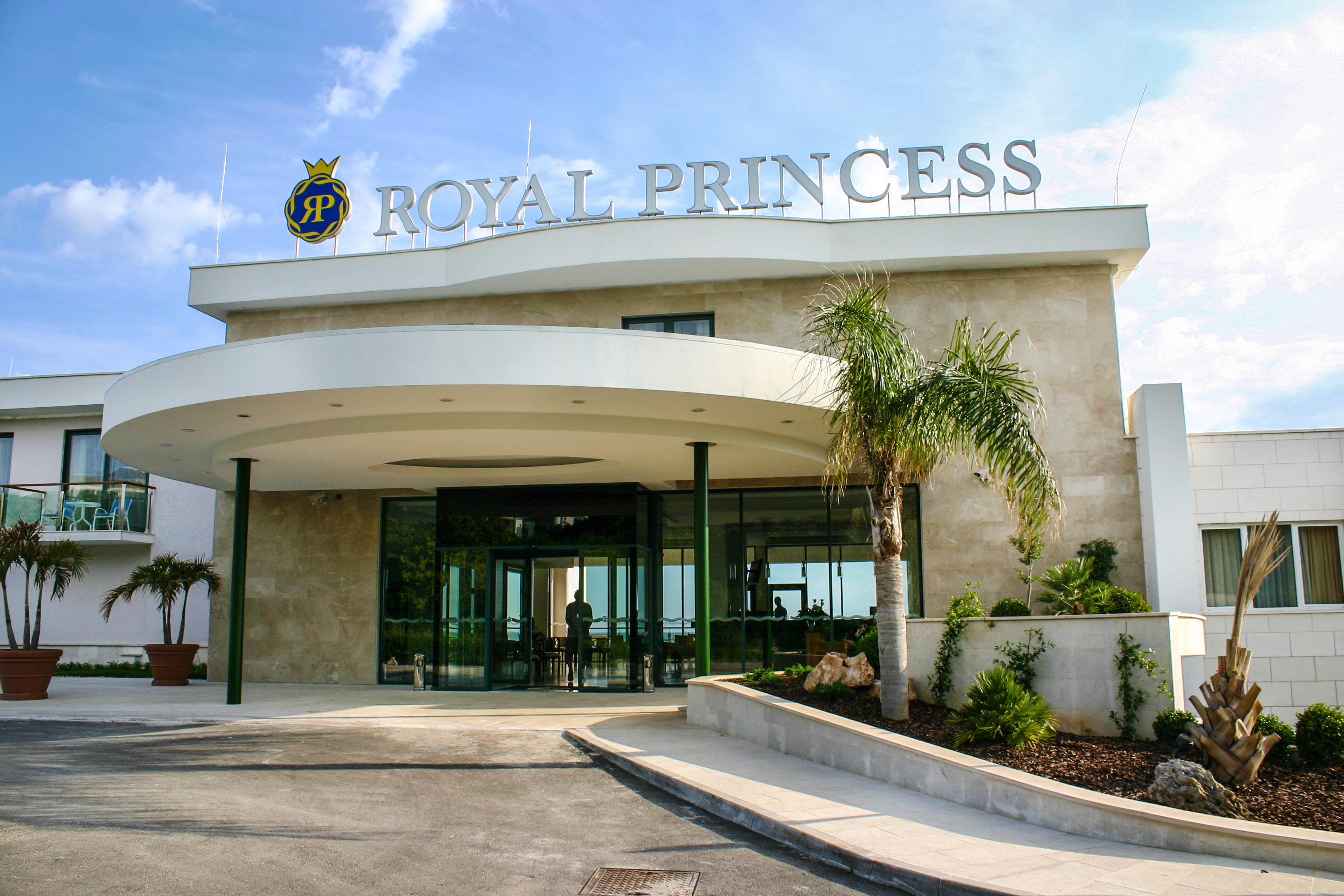 royal princess hotel