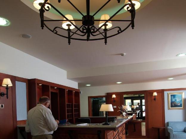 hotel laguna