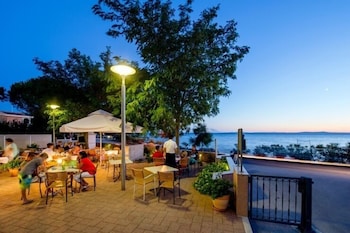 hotel laguna