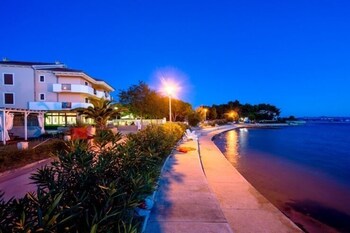 hotel laguna