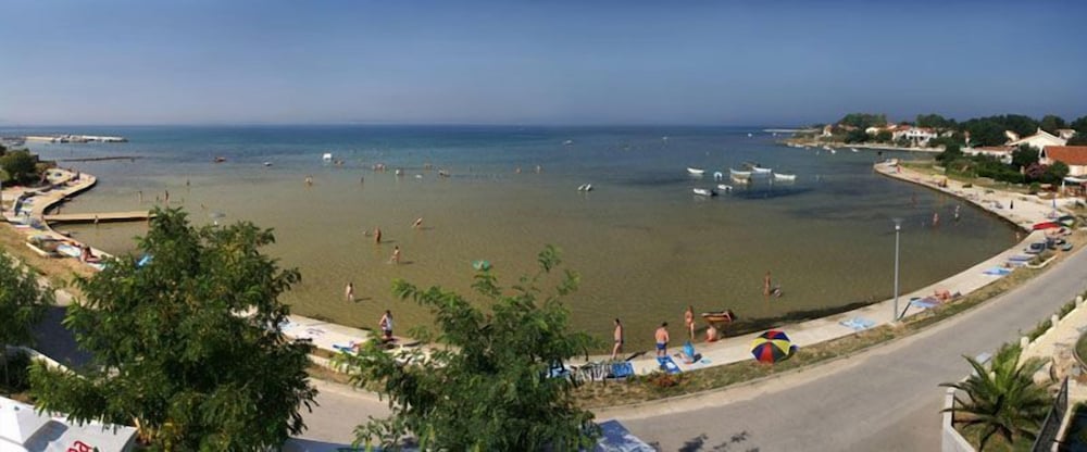 hotel laguna