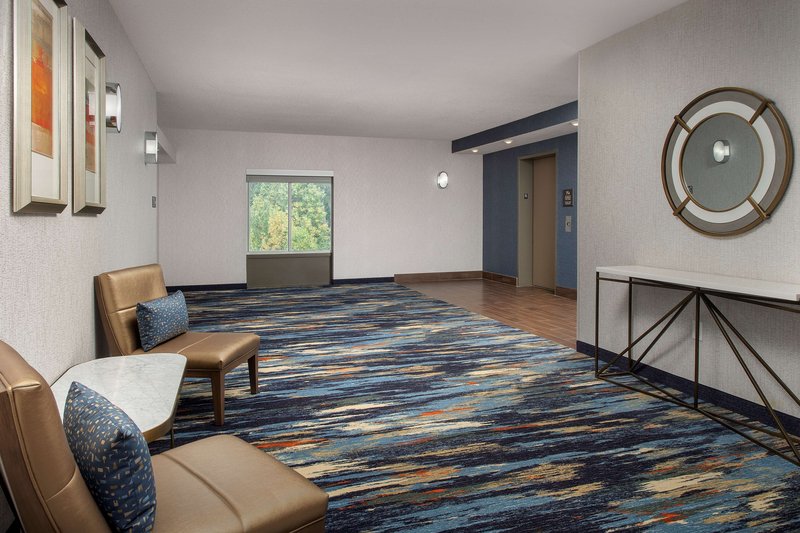 hampton inn and suites alpharetta
