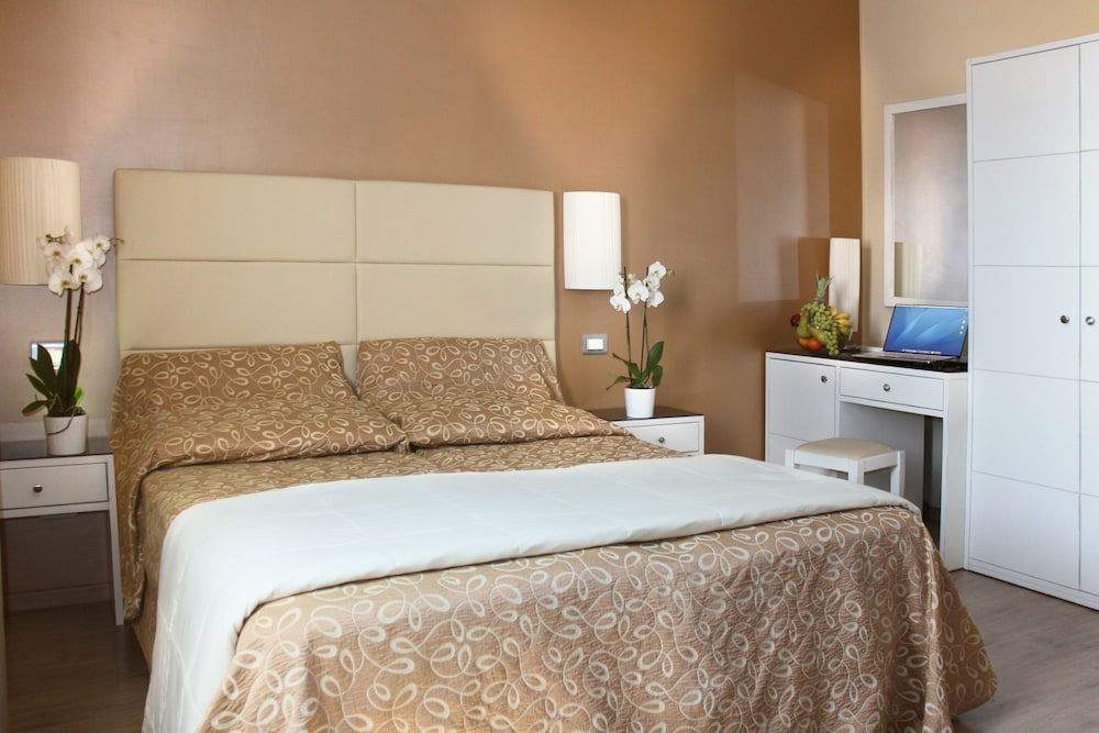 hotel regit
