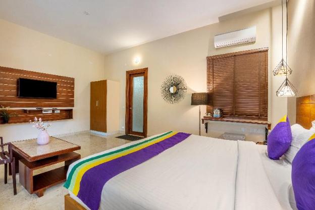 treebo premium villa escape in with pool view
