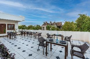 treebo premium villa escape in with pool view