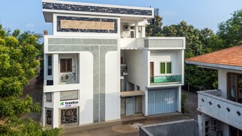 treebo premium villa escape in with pool view