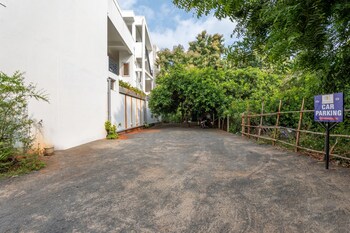 treebo premium villa escape in with pool view