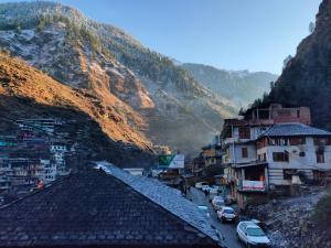 manikaran view