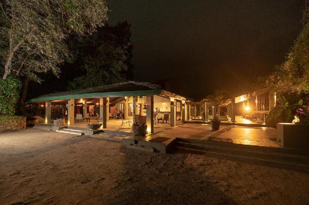 giritale hotel