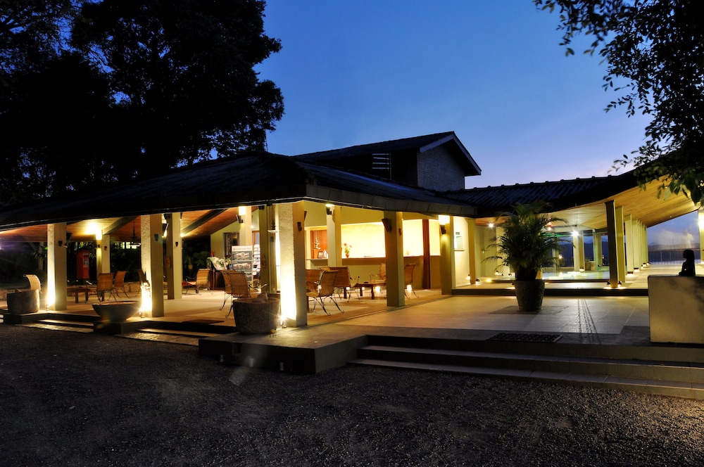 giritale hotel